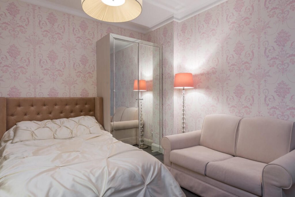 two-colour combinations for bedroom - Five Amazing Pink Two-Colour Combinations for Bedroom Five Amazing Pink Two-Colour Combinations for Bedroom, best painting service